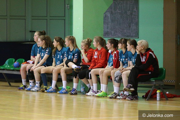 kpr-udzieli-lekcji-handballu-ekipie-z-oawy-foto-56946