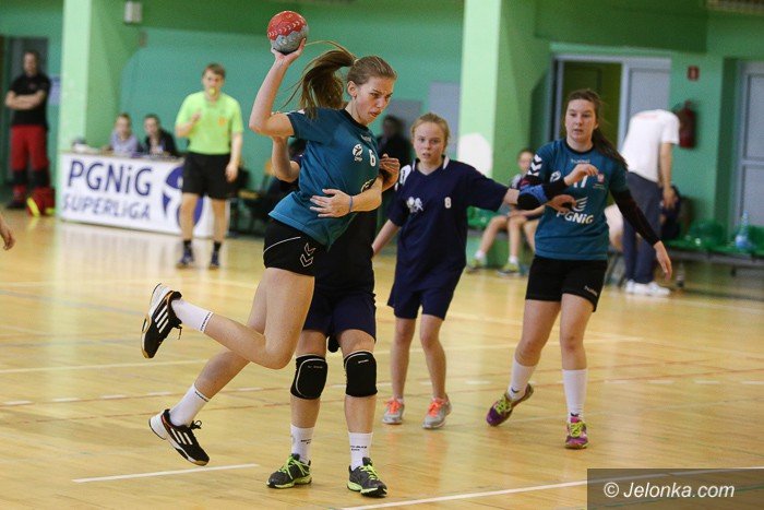 kpr-udzieli-lekcji-handballu-ekipie-z-oawy-foto-56946