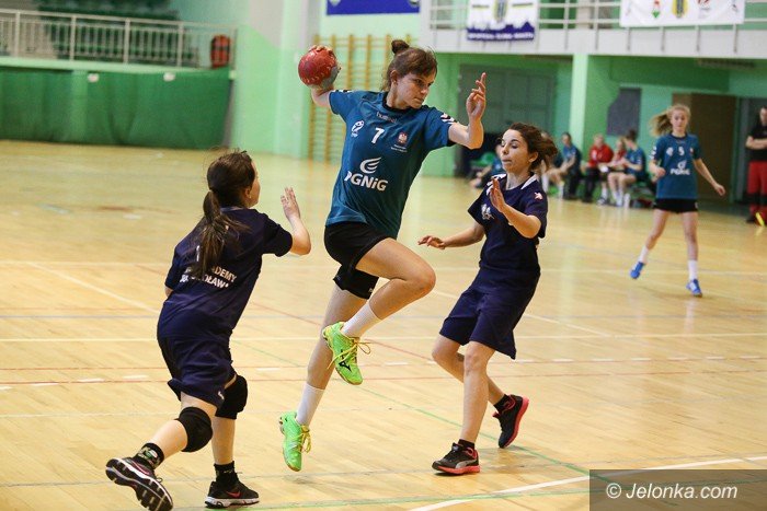 kpr-udzieli-lekcji-handballu-ekipie-z-oawy-foto-56946