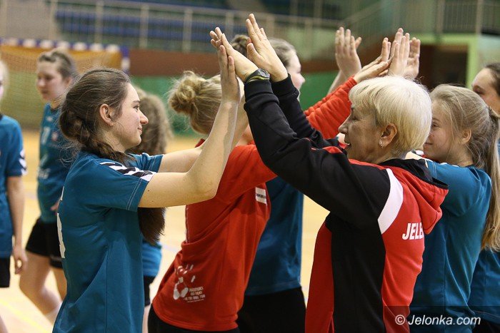 kpr-udzieli-lekcji-handballu-ekipie-z-oawy-foto-56946
