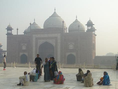 o-indiach-ponocnych-w-cyklu-czwartkowym-foto-56953