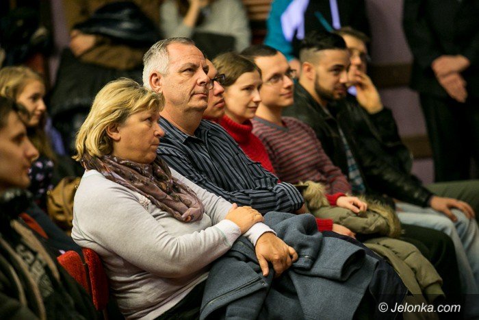 janusz-korwinmikke-przyciaga-tumy-foto-video-56965