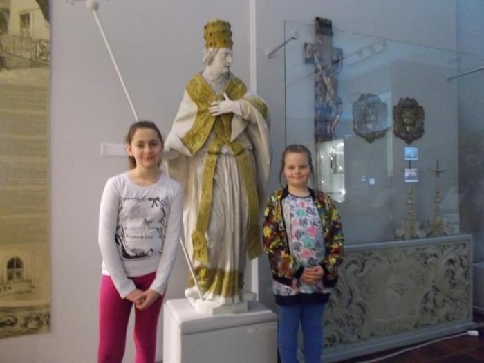 sztuka-tworzenia-pisanek-batikowa-technika-foto-57015