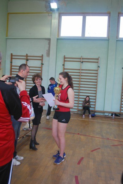 jubileuszowy-x-turniej-siatkarski-o-puchar-dyrektora-zspuibs-foto-57044