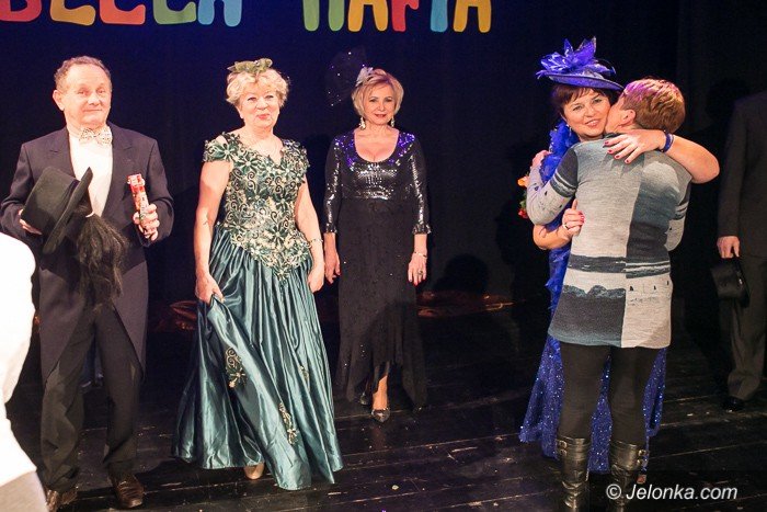 przybili-piatke-z-bella-mafia-foto-57075