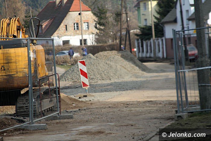 na-ul-chopskiej-robia-kanalizacje-foto-57093