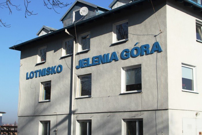co-z-jeleniogorskim-pasem-startowym-foto-57119