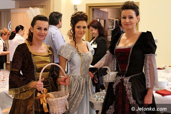 dugi-dom-z-xvi-w-wkroczy-w-nowoczesnosc-foto-video-57133