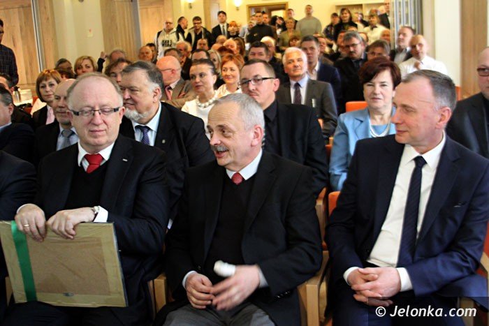dugi-dom-z-xvi-w-wkroczy-w-nowoczesnosc-foto-video-57133