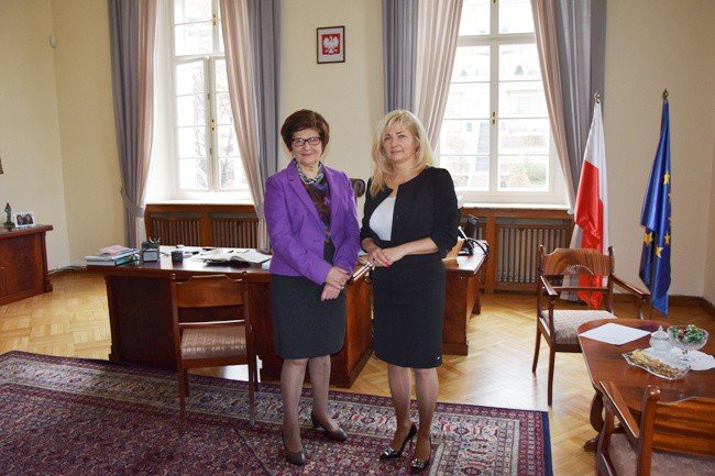 anna-konieczynska-z-wizyta-u-ambasadora-w-pradze-foto-57158