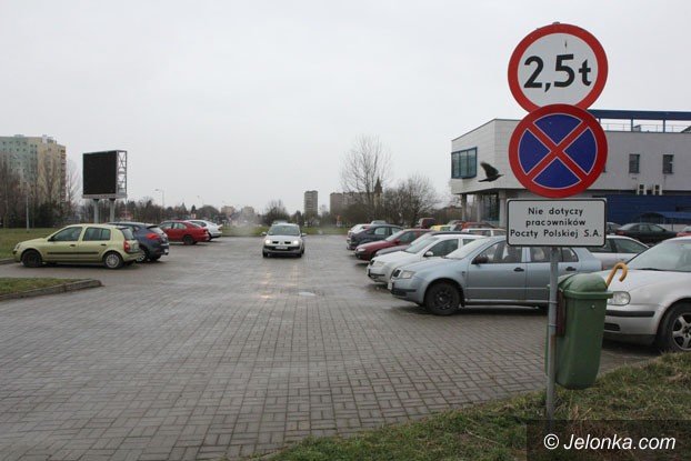 parking-przy-poczcie-nie-dla-petentow-foto-57193