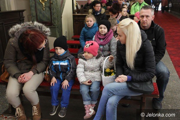 w-koscioach-swiecimy-dzisiaj-pokarmy-foto-video-57202