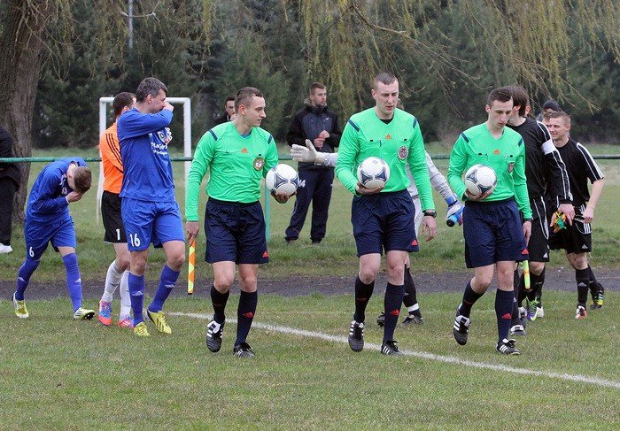 karkonosze-wygray-z-czarnymi-foto-57258