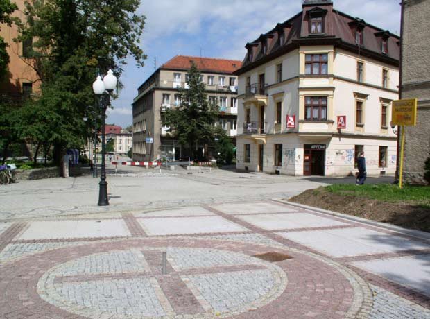 czy-plac-piastowski-straci-swoj-charakter-573