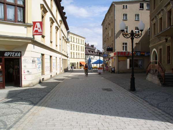 czy-plac-piastowski-straci-swoj-charakter-573