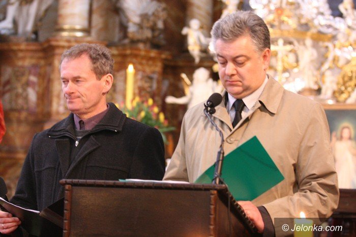 biskup-odprawi-msze-w-intencji-ofiar-smolenskich-foto-57332
