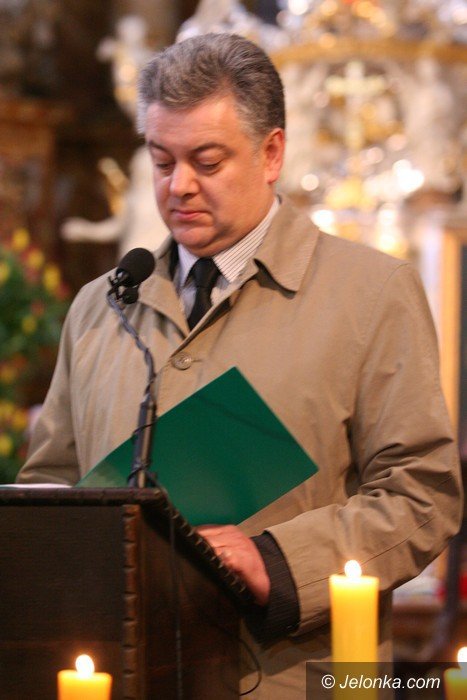 biskup-odprawi-msze-w-intencji-ofiar-smolenskich-foto-57332