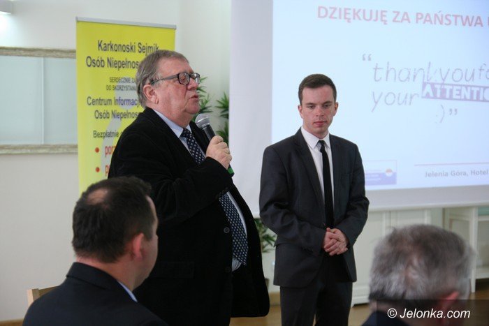 aktywizuja-niepenosprawnych-w-branzy-usug-goscinnych-foto-video-57342