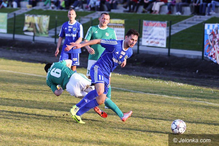 piekne-gole-ozdoba-meczu-w-kowarach-foto-57381