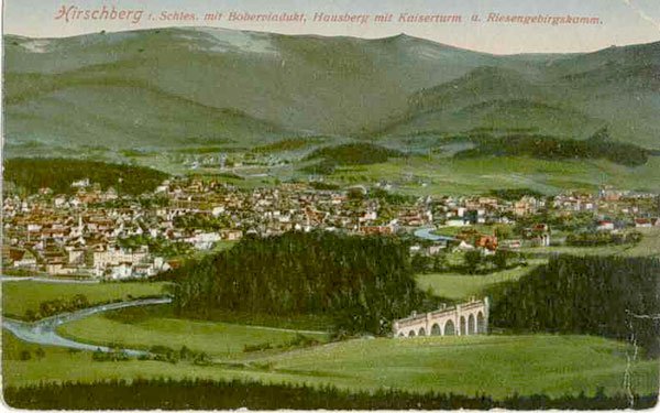 Most kolejowy nad Bobrem i panorama miasta. Fotografia powstała przed 1911 rokiem. Nie ma jeszcze wieży widokowej.