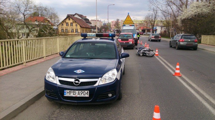 zderzenie-z-motocyklista-27latek-w-szpitalu-foto-57411