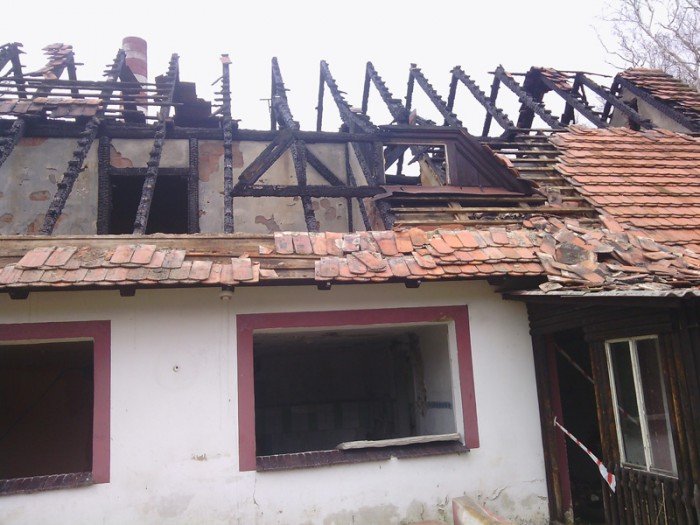 tragiczny-pozar-przy-ul-nadbrzeznej-nie-zyje-jedna-osoba-foto-57435