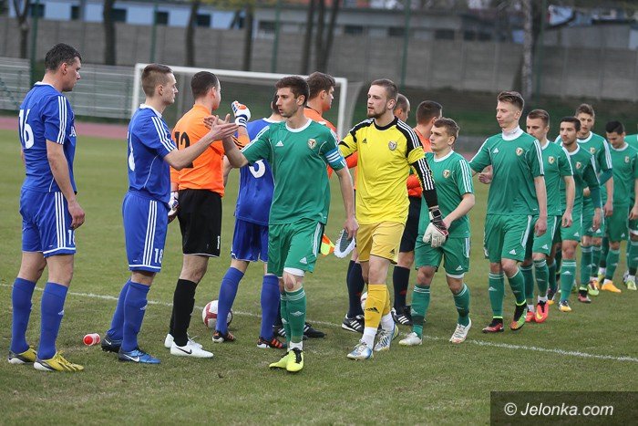 karkonosze-ulegy-rezerwom-slaska-foto-57444