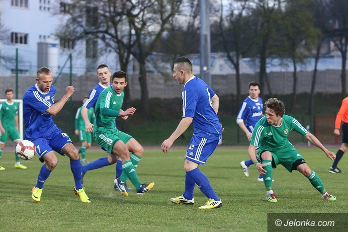 karkonosze-ulegy-rezerwom-slaska-foto-57444
