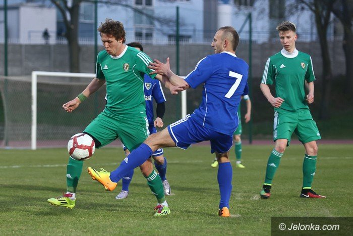 karkonosze-ulegy-rezerwom-slaska-foto-57444