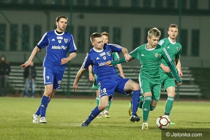 karkonosze-ulegy-rezerwom-slaska-foto-57444