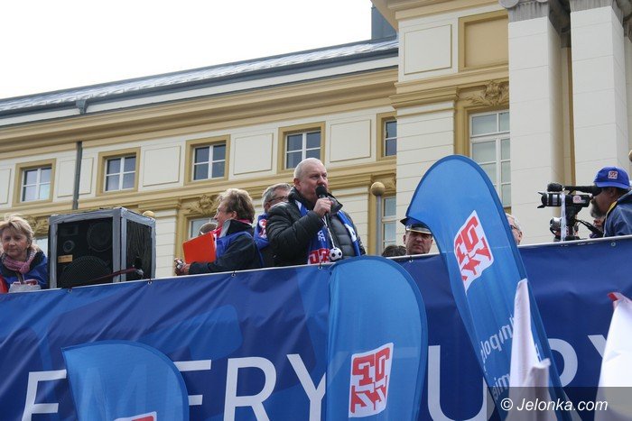 marsz-pod-siedzibe-rzadu-z-udziaem-jeleniogorzan-foto-57446