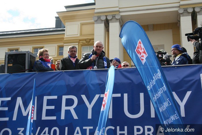 marsz-pod-siedzibe-rzadu-z-udziaem-jeleniogorzan-foto-57446