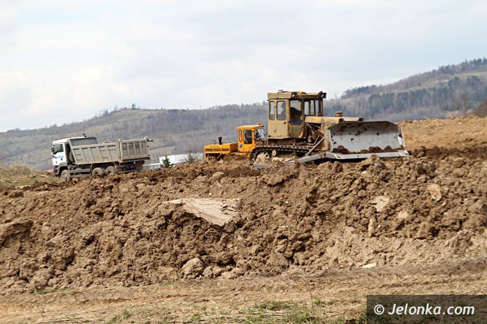 trwa-rownanie-gruntu-pod-nowy-urzad-skarbowy-foto-57451