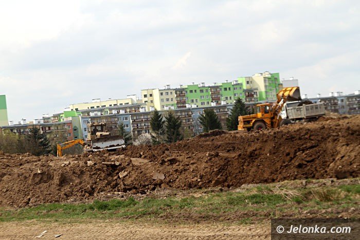 trwa-rownanie-gruntu-pod-nowy-urzad-skarbowy-foto-57451
