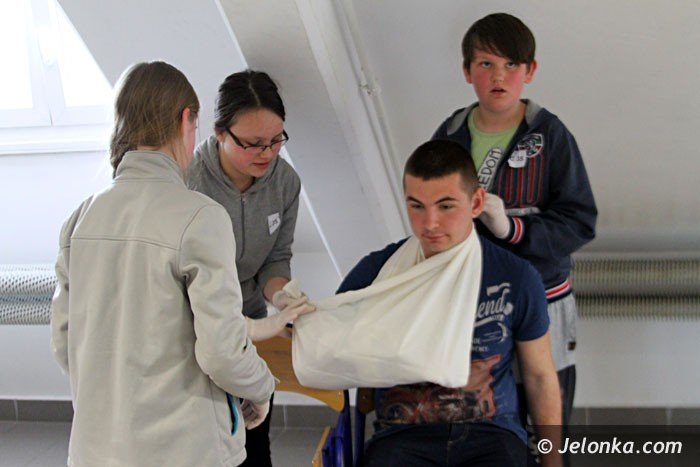 oni-wiedza-jak-bezpiecznie-zyc-foto-57473