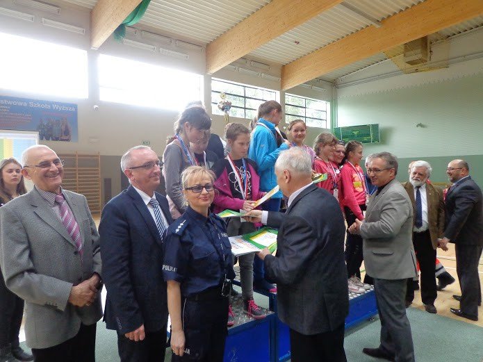 oni-wiedza-jak-bezpiecznie-zyc-foto-57473