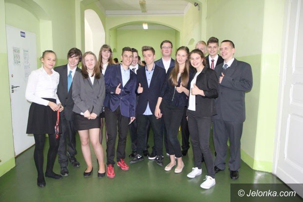 gimnazjalisci-pisza-testy-foto-57480