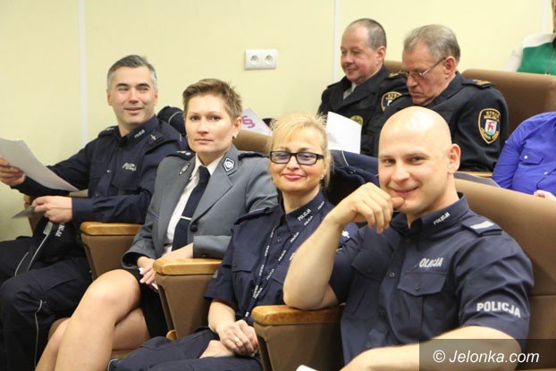 debatowali-jak-walczyc-z-przemoca-w-rodzinie-foto-57488