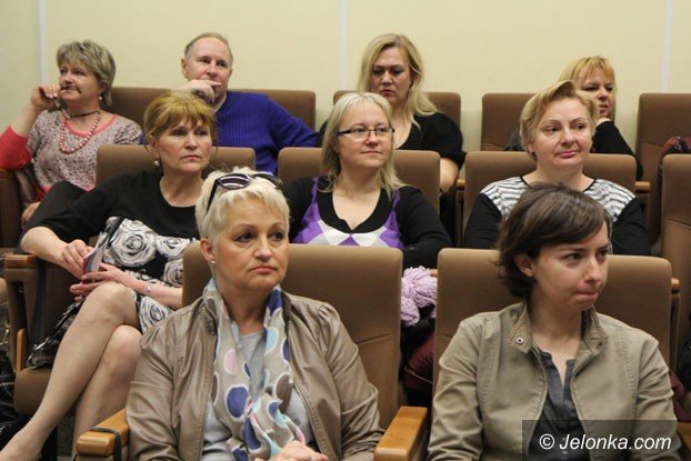 debatowali-jak-walczyc-z-przemoca-w-rodzinie-foto-57488