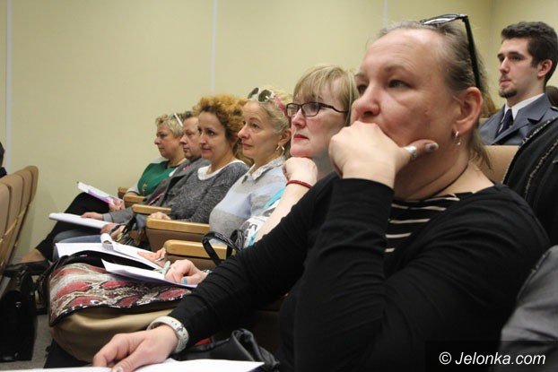 debatowali-jak-walczyc-z-przemoca-w-rodzinie-foto-57488