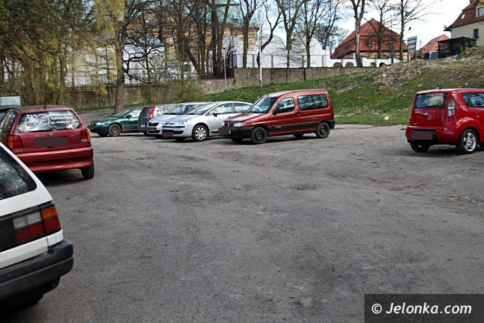 nowa-ulica-remont-schodkow-i-wstydliwego-parkingu-w-planach-foto-57494