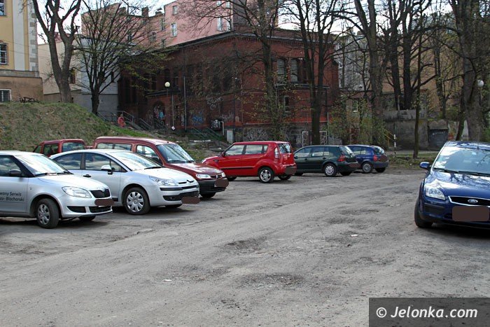 nowa-ulica-remont-schodkow-i-wstydliwego-parkingu-w-planach-foto-57494