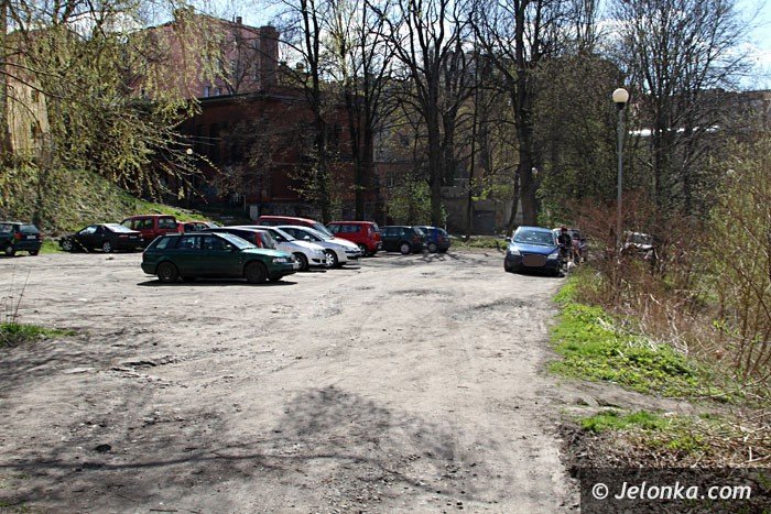 nowa-ulica-remont-schodkow-i-wstydliwego-parkingu-w-planach-foto-57494
