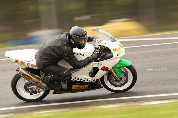 z-kamilem-abiencem-o-bezpiecznej-jezdzie-motocyklem-57507