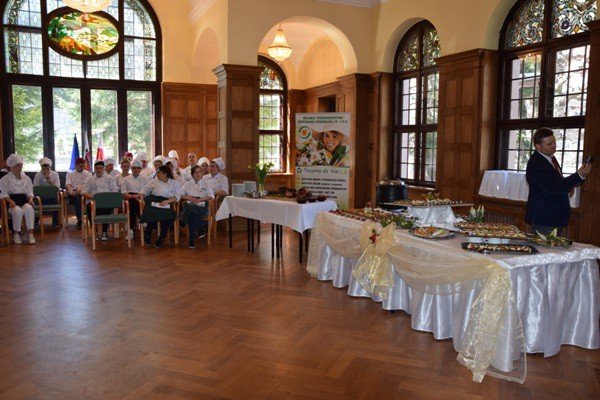modzi-kucharze-gotowali-na-wesele-foto-57515