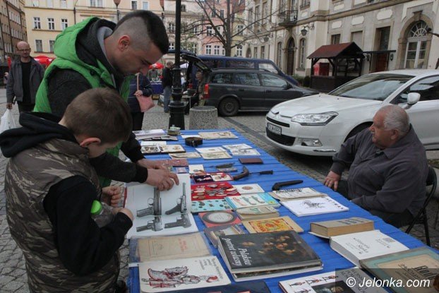 gieda-staroci-na-placu-ratuszowym-foto-57570