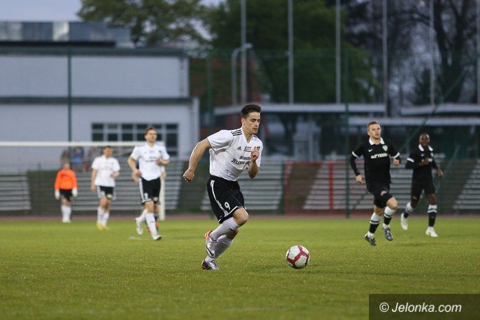 iiiliga-lider-by-do-pokonania-foto-57695