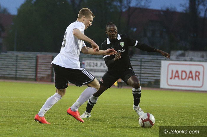 iiiliga-lider-by-do-pokonania-foto-57695