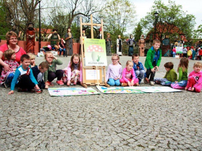 kwiecisty-maj-jeleniogorskich-przedszkolakow-foto-57786