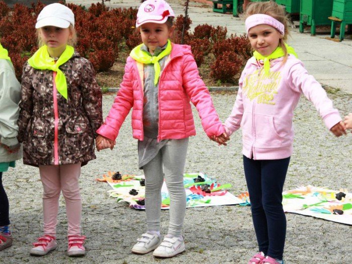 kwiecisty-maj-jeleniogorskich-przedszkolakow-foto-57786